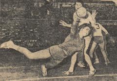 Romania vs Hungary handball match 1962, Franz scores a goal with a dive at Minute 31
