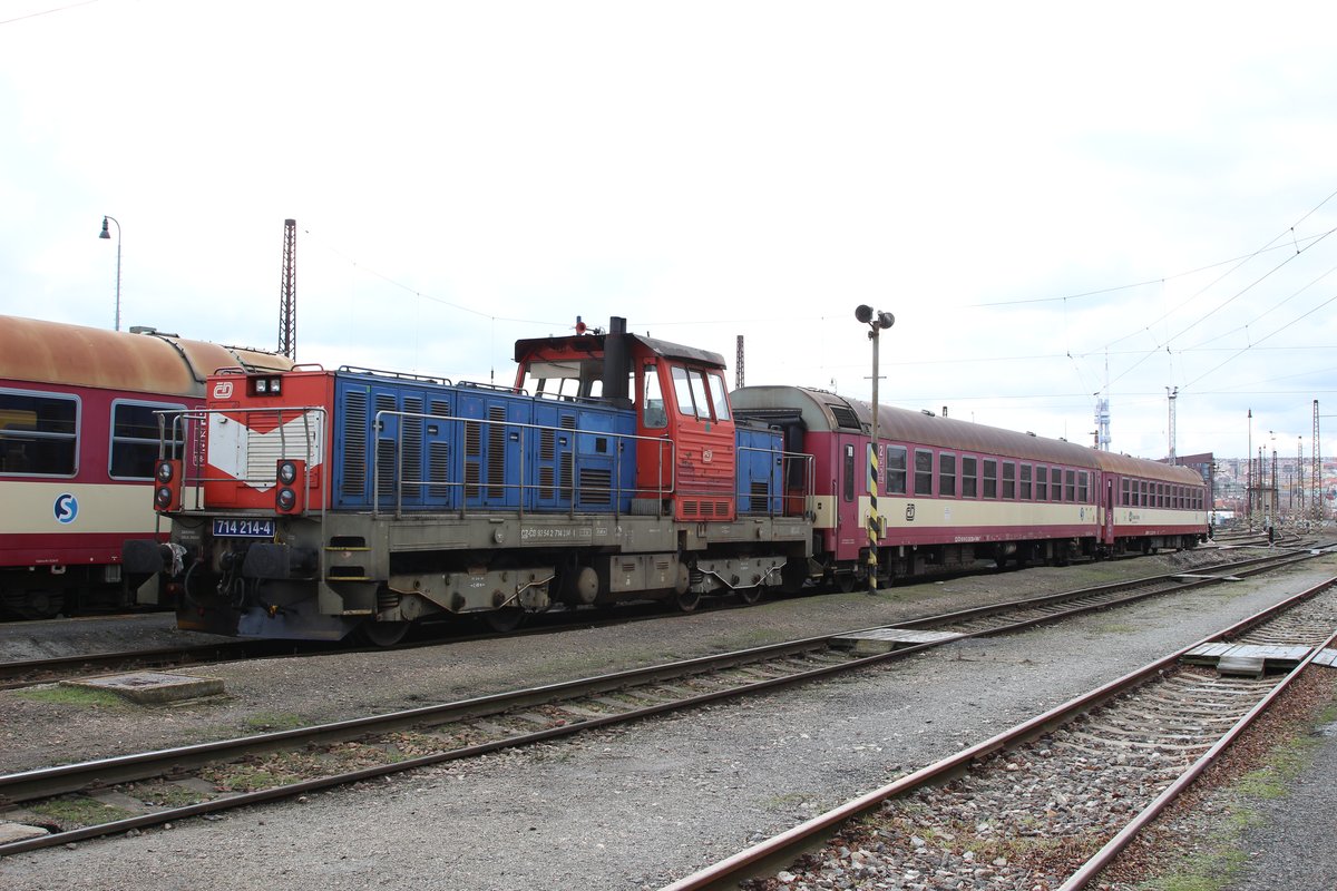 České dráhy passenger train 714 214-4 at railway station