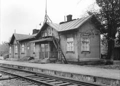 Oulunkylä railway station in 1914 with historic trains and platform