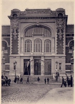 Exterior view of Theatre Sebastopol in 1903