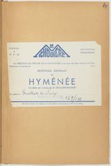 Page from the collection 'Hyménée' by Édouard Bourdet featuring press clippings and program in French