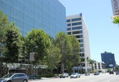 Financial institutions building on Ventura Boulevard in Encino, Los Angeles