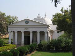 |
  Akbar'S Church