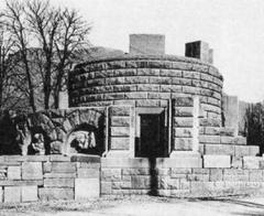 Kaiserjäger monument to war dead in Bolzano built in 1917