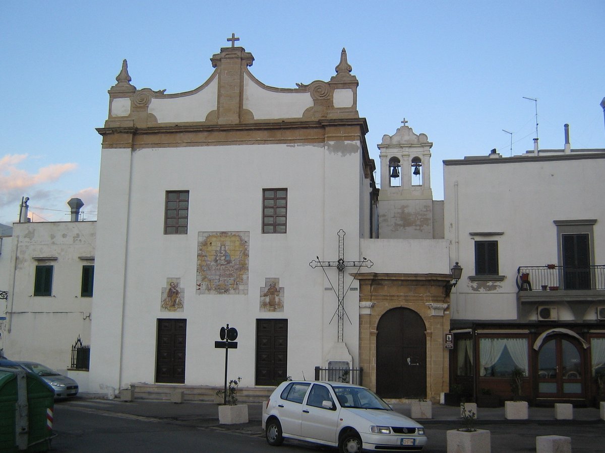 Chiesa Gallipoli church exterior with historic architecture