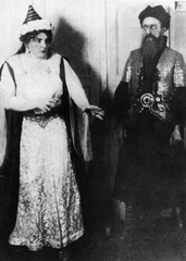 Olga Haselbeck and Oszkár Kálmán in the first performance of Bartók's Bluebeard's Castle 1918