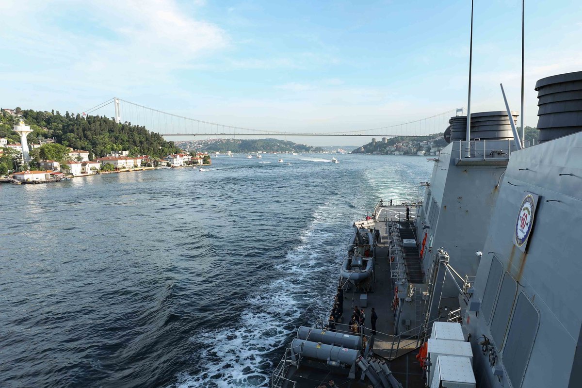 USS Ross guided-missile destroyer sailing in the Black Sea