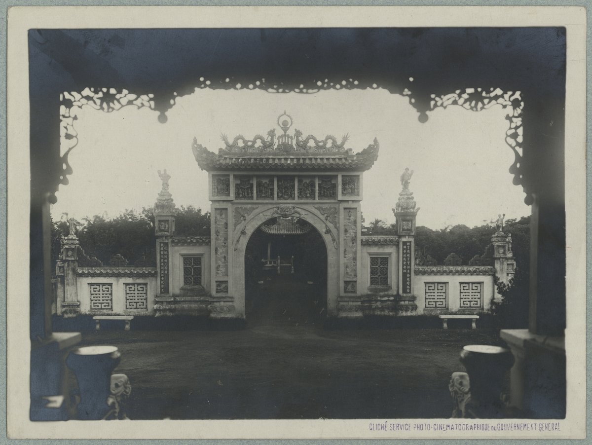 Gate entrance to the orchard of S.E. le Tong Doc in Hadong, Vietnam, 1920s black and white photograph