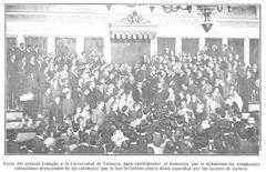 General Echagüe visiting the University of Valencia in 1911 amid student protests