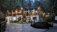 Bukit Timah Nature Reserve Visitor Centre with lush greenery in Singapore