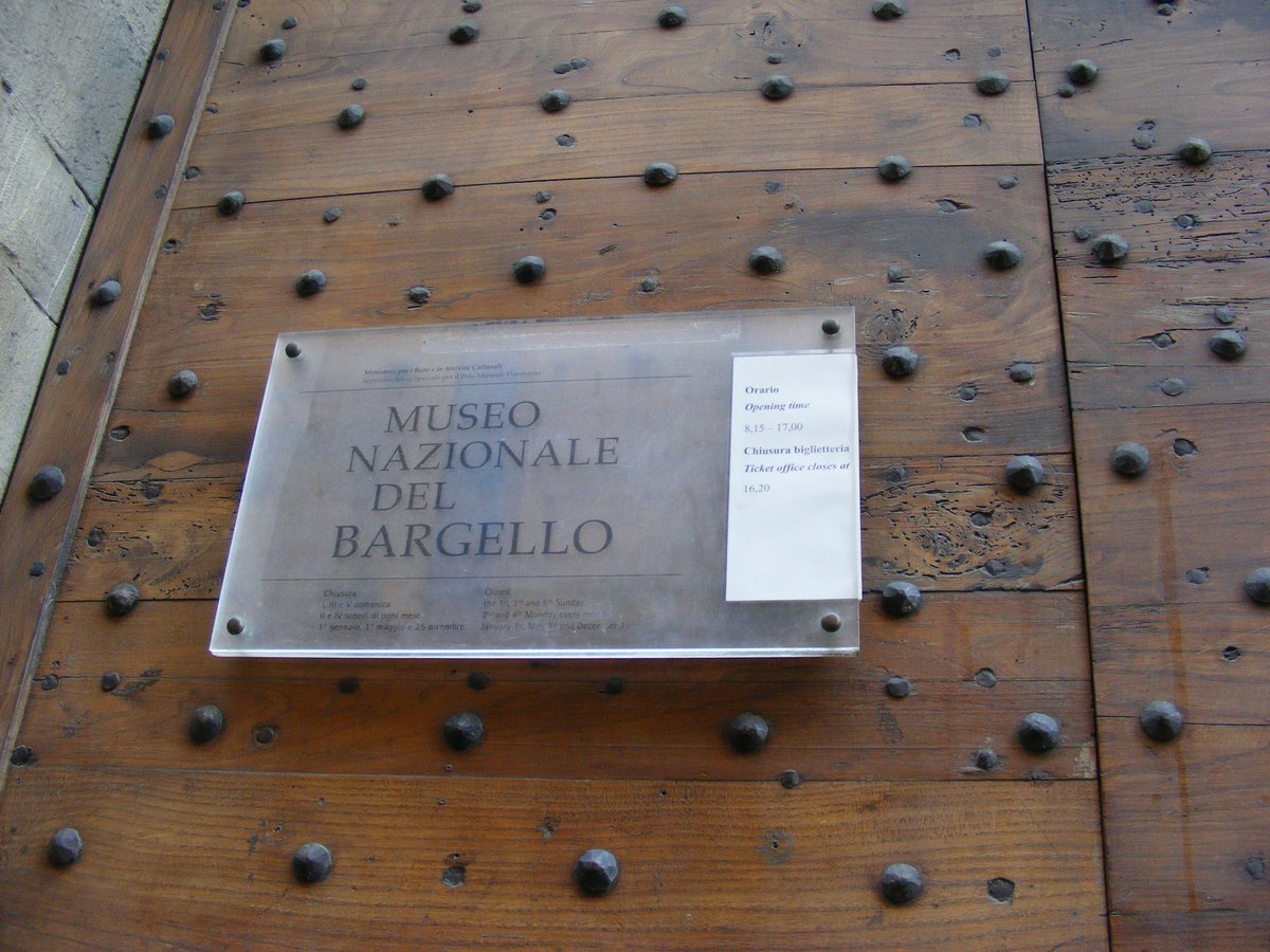 Sign for Museo del Bargello in Florence