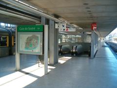 Metro station entry through Linha de Cascais train platform at Cais do Sodré in Lisboa