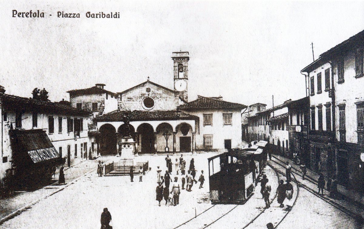 Tram passing through Piazza Garibaldi in Peretola