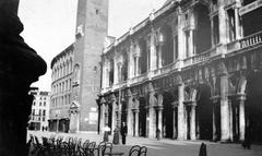 Piazza dei Signori with the Basilica Palladiana or Palazzo della Ragione city hall