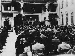 Japanese man Tsubouchi Shoyo giving a speech in front of a theater museum in 1928