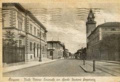 Viale Vittorio Emanuele in Bergamo with the railway station in the background and the Banca d'Italia building on the left
