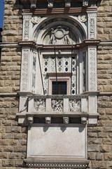 Close-up detail of Torre di Caduti by Marcello Piacentini, 1924
