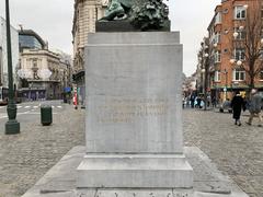Memorial to Gabrielle Petit in Brussels, rear view of pedestal