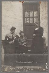 Portrait of three women Philomena De Smet, Maria Gezelle, and Hortense Gezelle