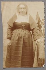 Portrait of Florence Gezelle in monochrome
