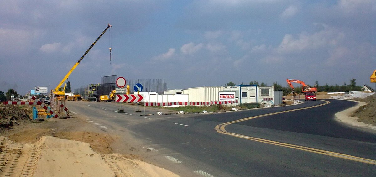 Construction of the AOW (A8) intersection with Sułowska Street in Wrocław in late September 2009