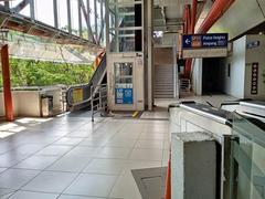 Aras legar stesen LRT PWTC di Kuala Lumpur