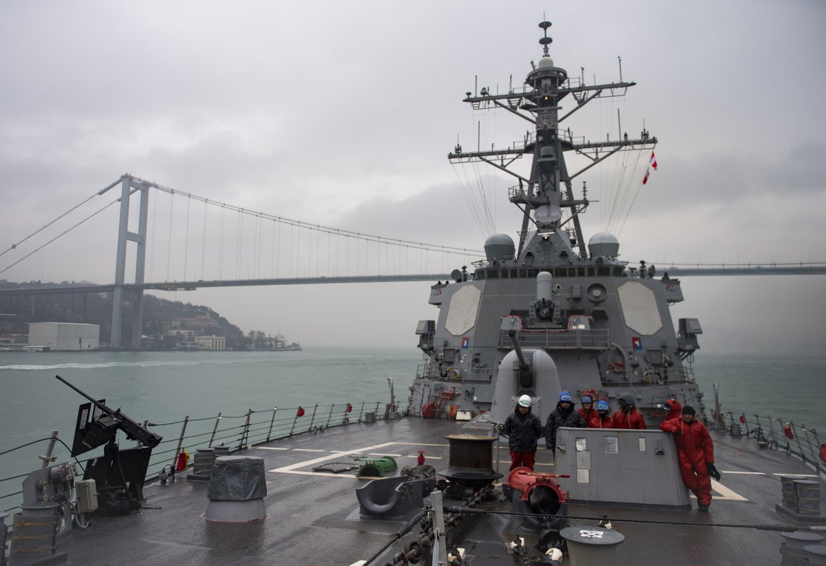 USS Ross guided-missile destroyer transiting Bosphorus Strait with sailors on deck
