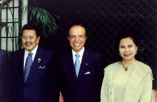 President Joseph 'Erap' Ejercito Estrada, Argentine President Carlos Menem and First Lady Dr. Luisa 'Loi' Ejercito Estrada posing for a souvenir photo in Alvear Palace Hotel garden Buenos Aires