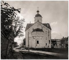 Church of the Transfiguration of the Savior on Ilyina Street in Novgorod from the east, photographed in 1926