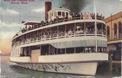 Vintage postcard of the Belle Isle Pleasure Boat steamer in Detroit Michigan, circa 1910
