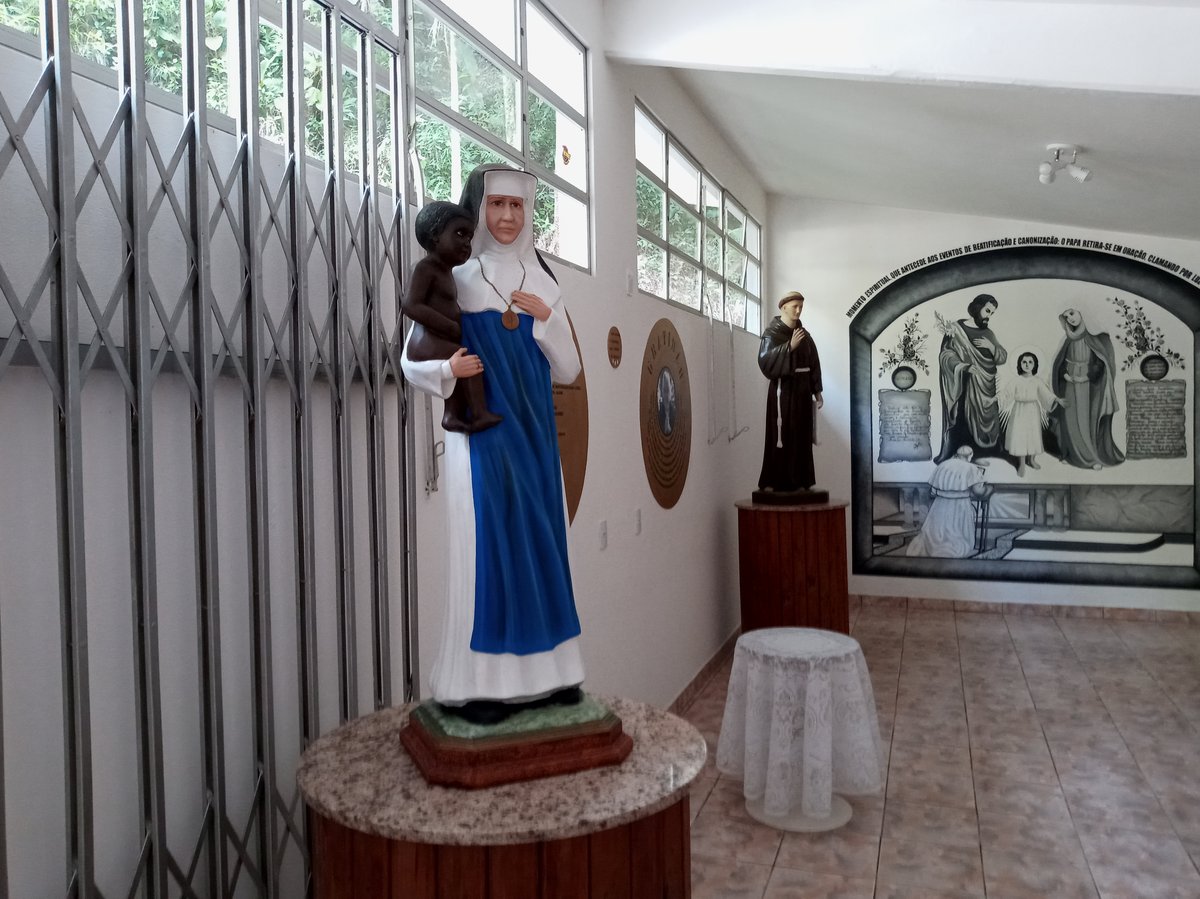 Image of Saint Dulce dos Pobres in the Oratory dedicated to the Three Brazilian Saints at Santa Paulina Sanctuary