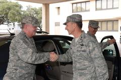 Lt. Gen. Thomas W. Travis greeted by Maj. Gen. Byron C. Hepburn at Wilford Hall Ambulatory Surgical Center