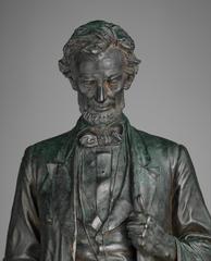 Sculpture of Abraham Lincoln standing