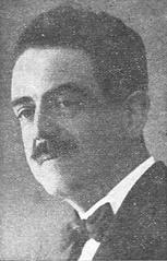 Vintage black and white photo of Gómez Mir at La Alhambra from 1922