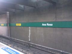 Platform of Ana Rosa Station on Metro Line 2-Green