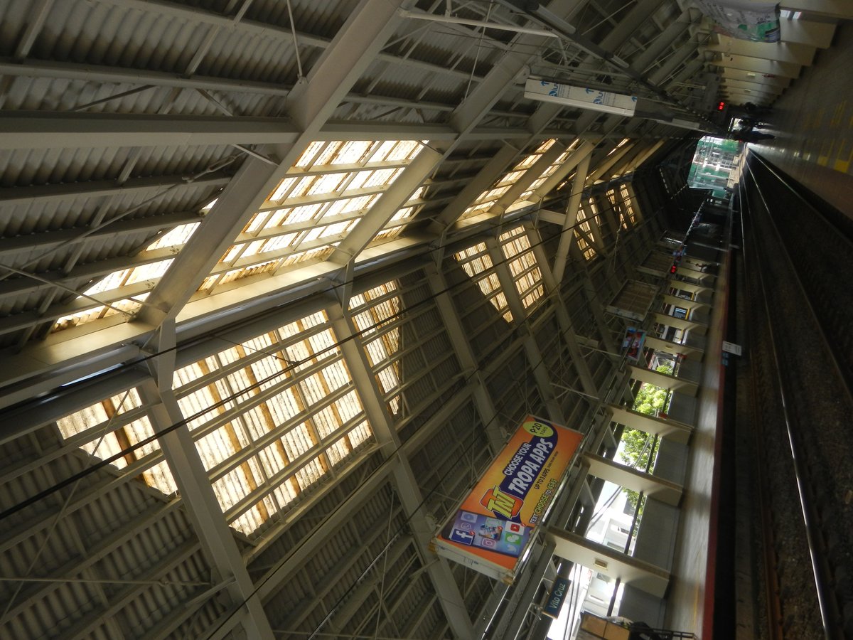 Baclaran Shopping Mall and street flea markets at Baclaran Terminal Plaza on Taft Avenue Extension, Pasay City near LRT Baclaran Station