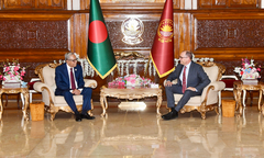 U.S. Ambassador Peter Haas presenting credentials to Bangladesh President Md. Abdul Hamid at Bangabhaban on March 15, 2022