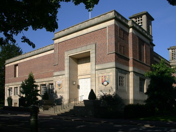 Exterior view of the Barber Institute of Fine Arts in Birmingham
