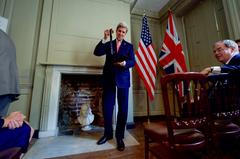 U.S. Secretary of State John Kerry receiving the Benjamin Franklin Medal for Leadership at the Benjamin Franklin House in London