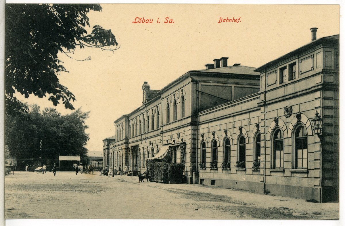 Löbau train station in 1912 with vintage architecture