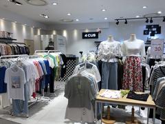 Street view of unidentified places with stores and buildings in South Korea