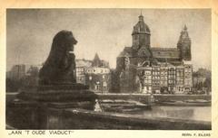 Old viaduct at Prins Hendrikkade 88-95 viewed from Oostertoegang balustrade Amsterdam 1923 postcard