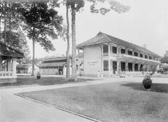 Historic black and white photograph of Hôpital Lalung Bonnaire in Cholon from 1920s