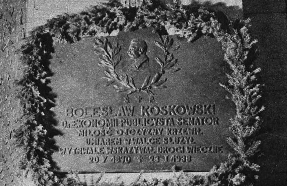 Memorial plaque dedicated to Bolesław Koskowski inside Salvator Church Warsaw 1939