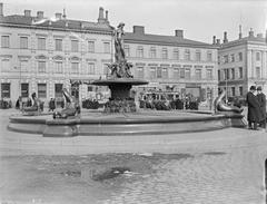 Statue of Havis Amanda by Ville Vallgren at Helsinki Market Square