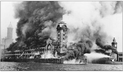 Seattle fireboat Duwamish battling Grand Trunk Pacific Railway pier fire in 1914