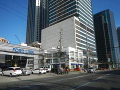 Buildings in Bagumbayan, Libis, Eastwood City, Quezon City with MDC100 Mercury Drug building