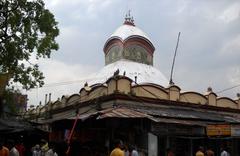 Kalighat Kali temple view with vibrant architecture