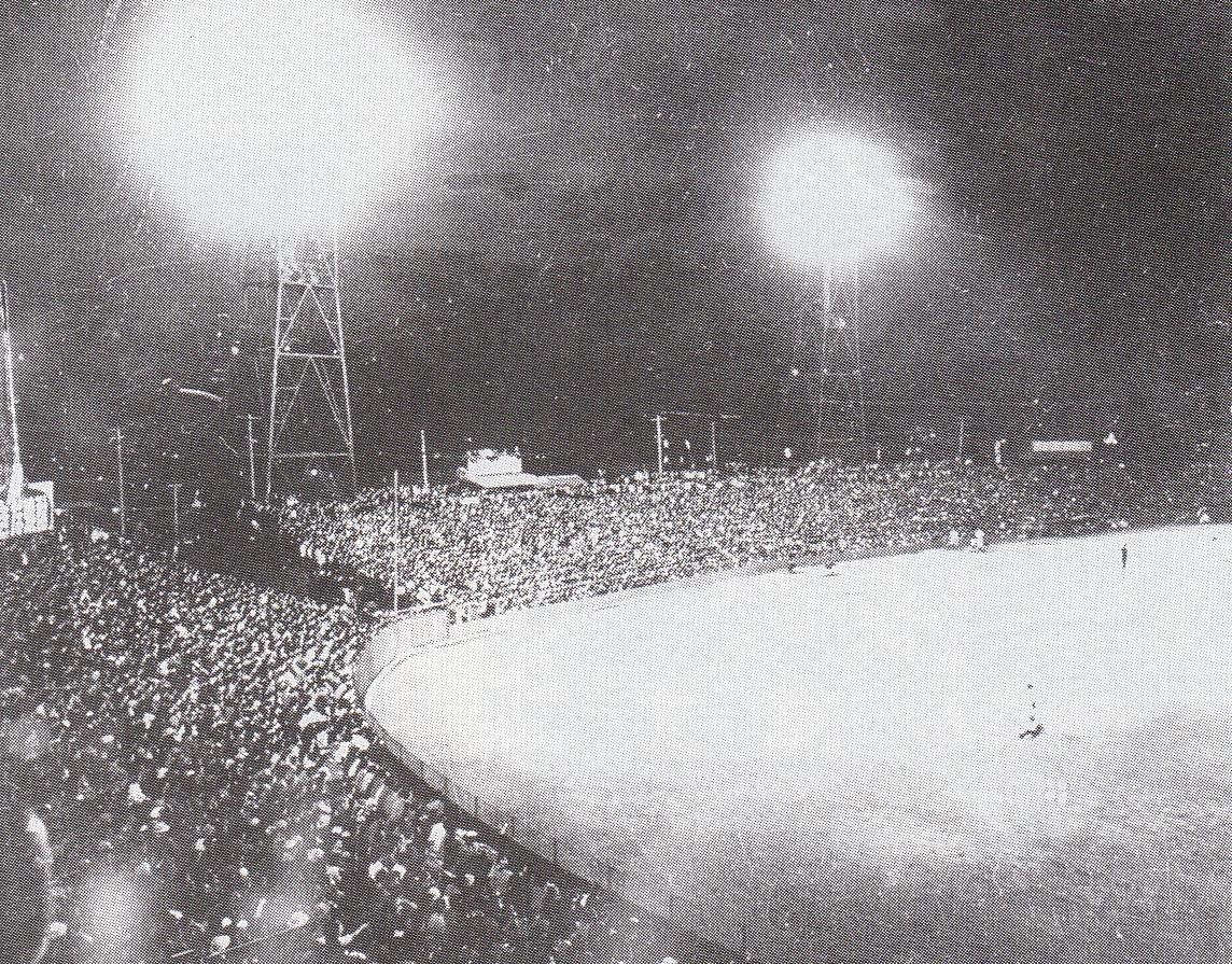 Heiwadai Baseball Stadium first night game on June 2, 1954