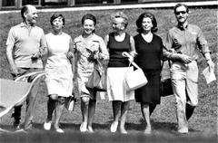 Group of actors from Helsinki City Theatre in 1972 including Uljas Kandolin, Hillevi Lagerstam, Marjatta Kallio, Elina Pohjanpää, Kirsti Ortola, and Kalevi Kahra